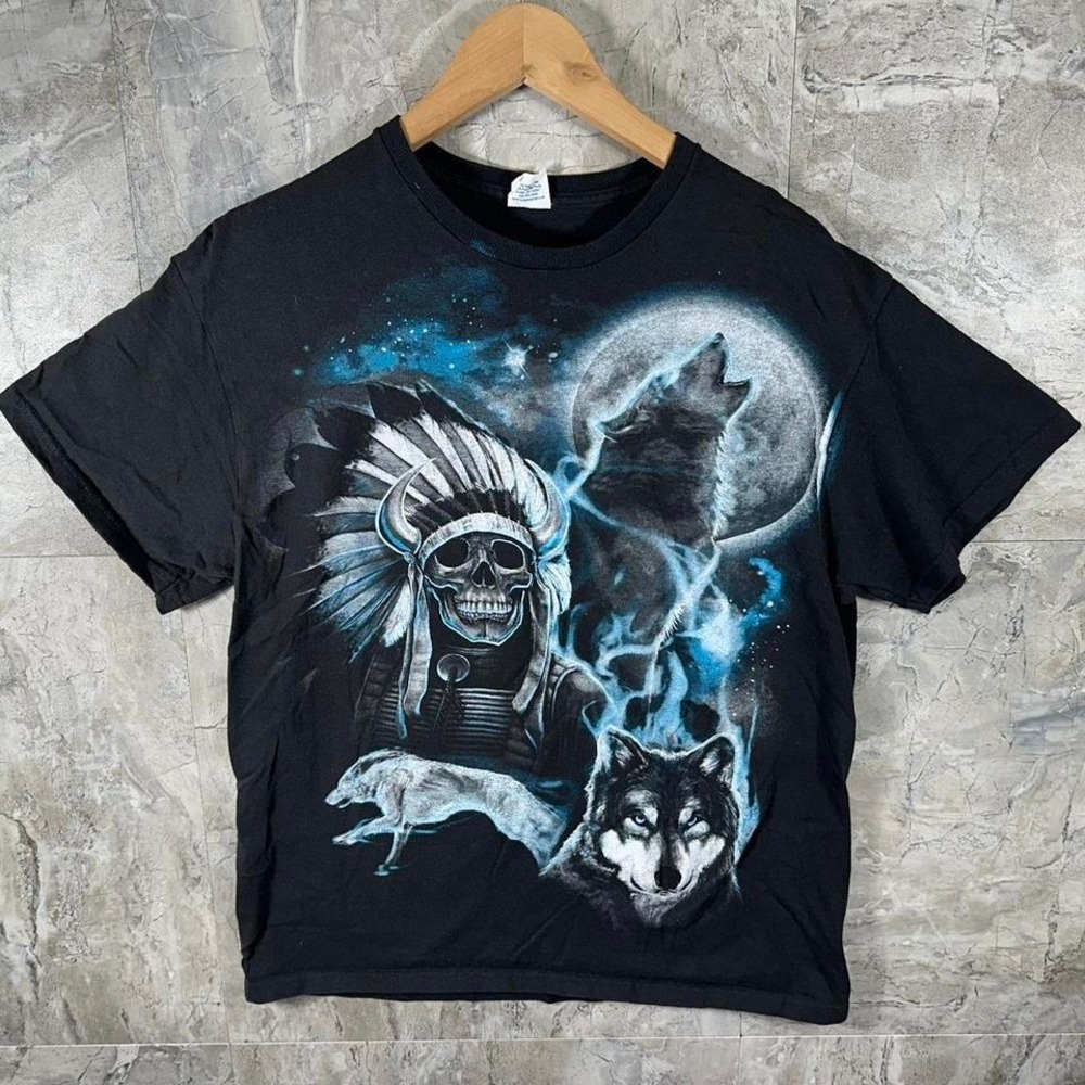 Y2K Wolf Graphic T-Shirt Men Medium Native American Skull Moon Oversized Print